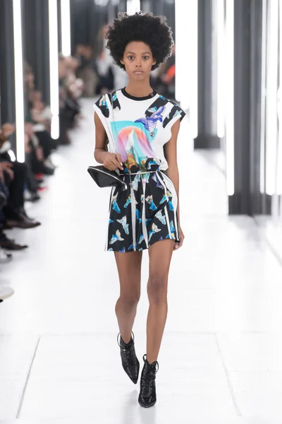 Look 7